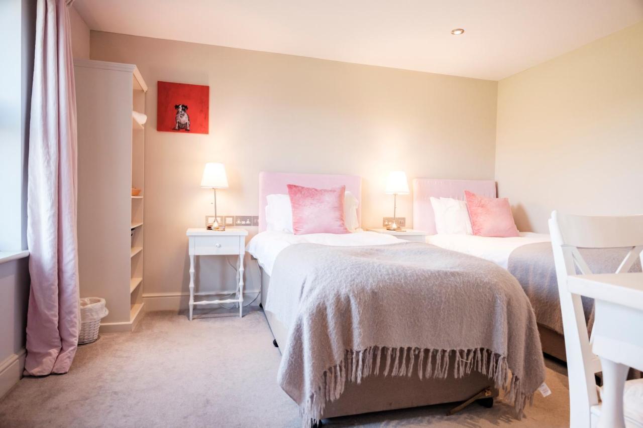 布里奇沃特 凉亭旅馆酒店 外观 照片 A bedroom at The Old Vicarage